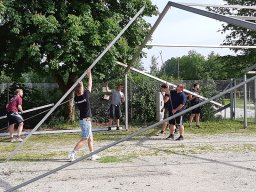 Zeltauf- und Abbau